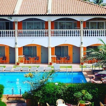 Cape Point Hotel Bakau Dış mekan fotoğraf