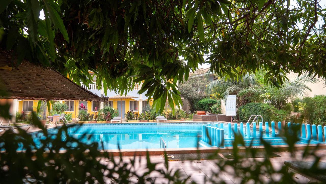 Cape Point Hotel Bakau Dış mekan fotoğraf
