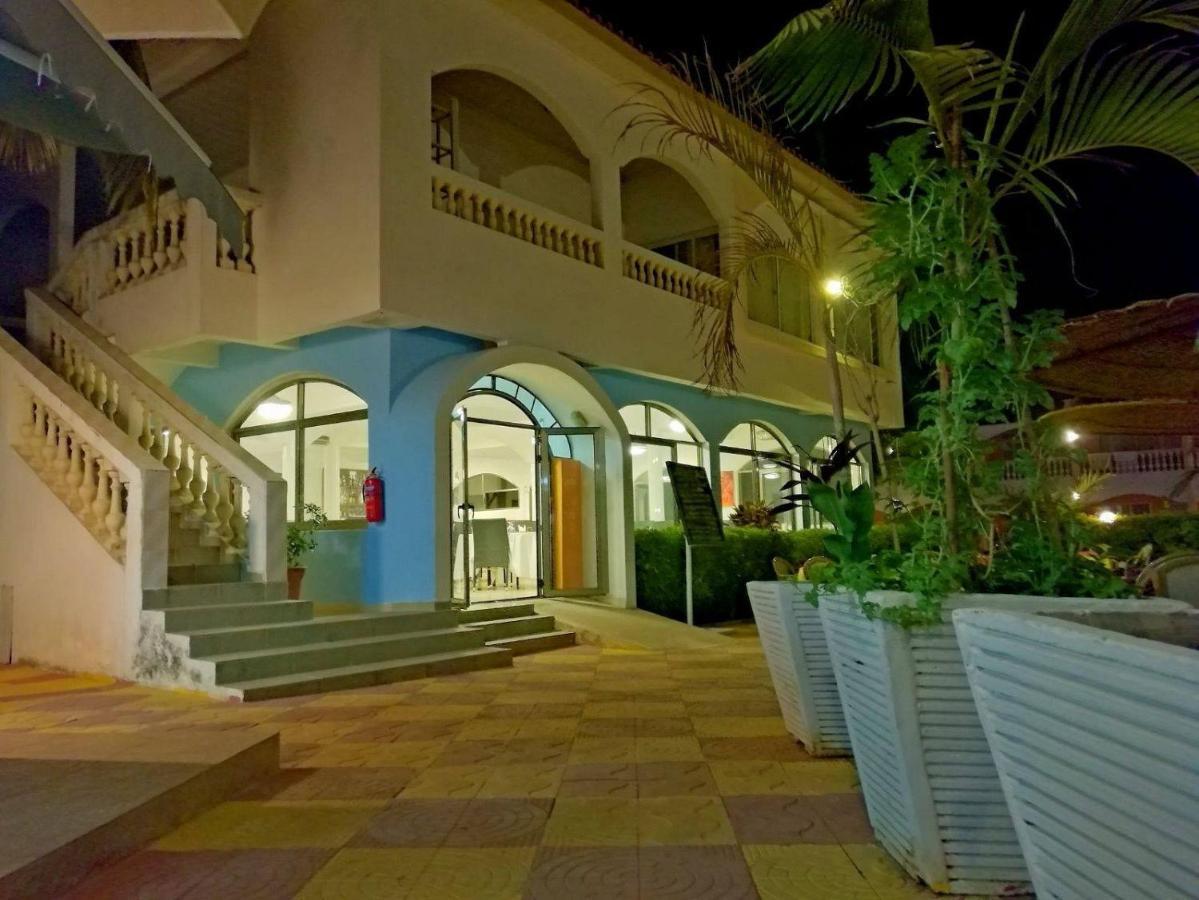 Cape Point Hotel Bakau Dış mekan fotoğraf
