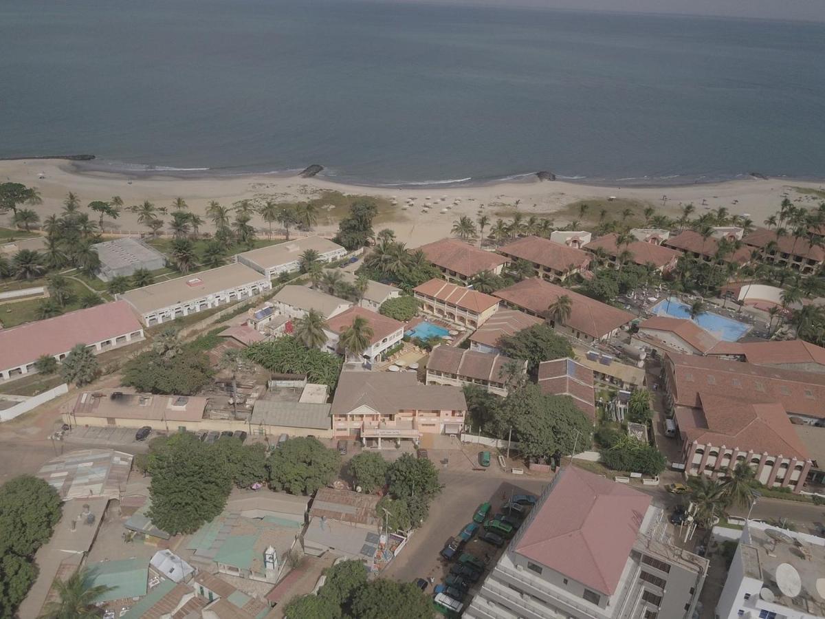 Cape Point Hotel Bakau Dış mekan fotoğraf