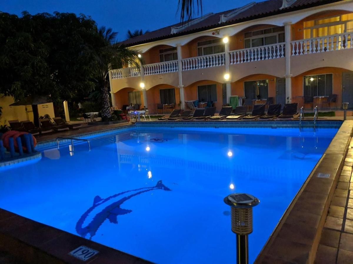 Cape Point Hotel Bakau Dış mekan fotoğraf
